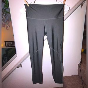 Under Armour Womens Compression capris leggings mesh ankle army green/lime green